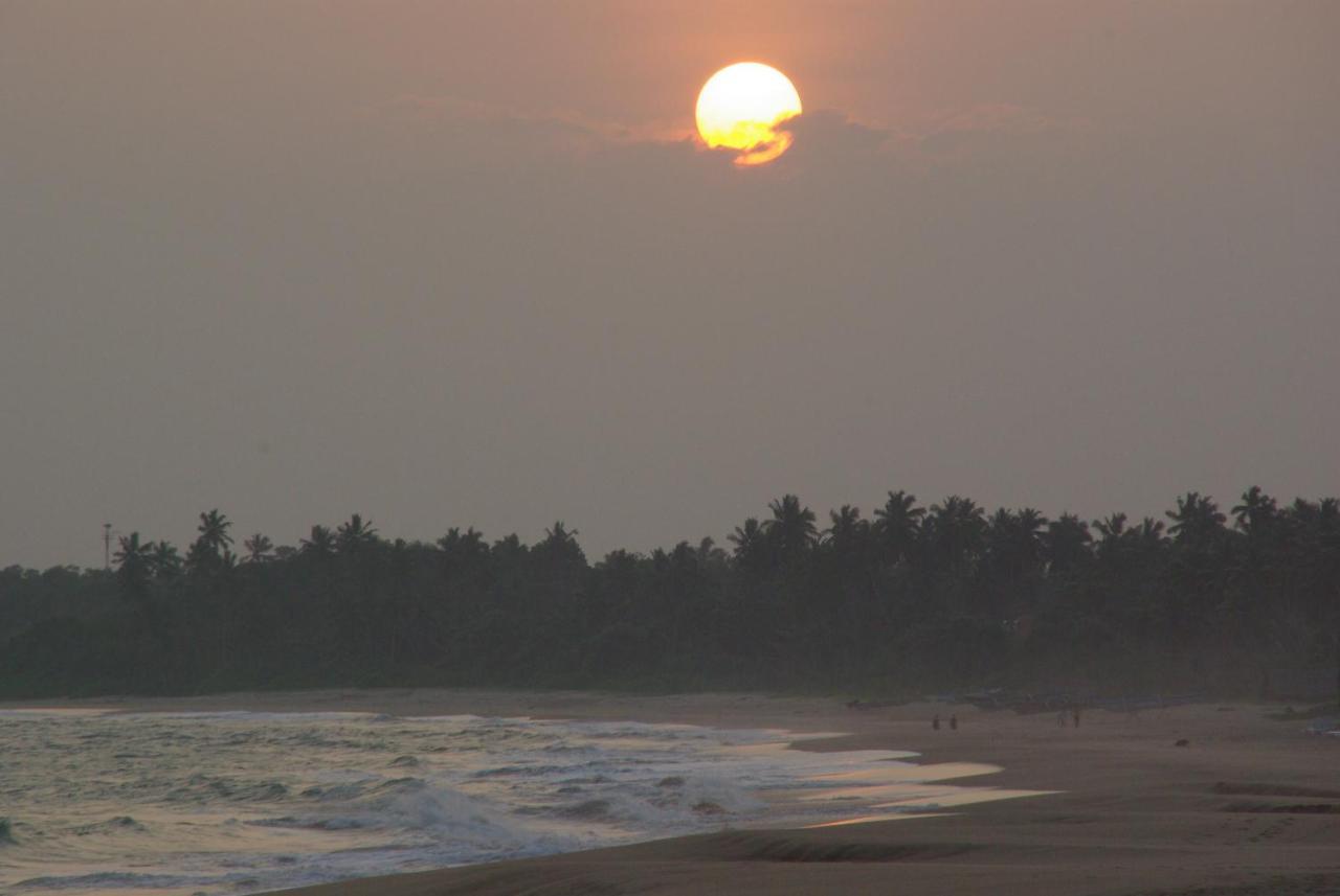Lanka Beach Boutique Bungalows & Grand Villa 탕갈레 외부 사진